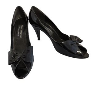 Vintage Stuart Weitzman for Mr. Seymour Black Patent Bow Heels Size 9